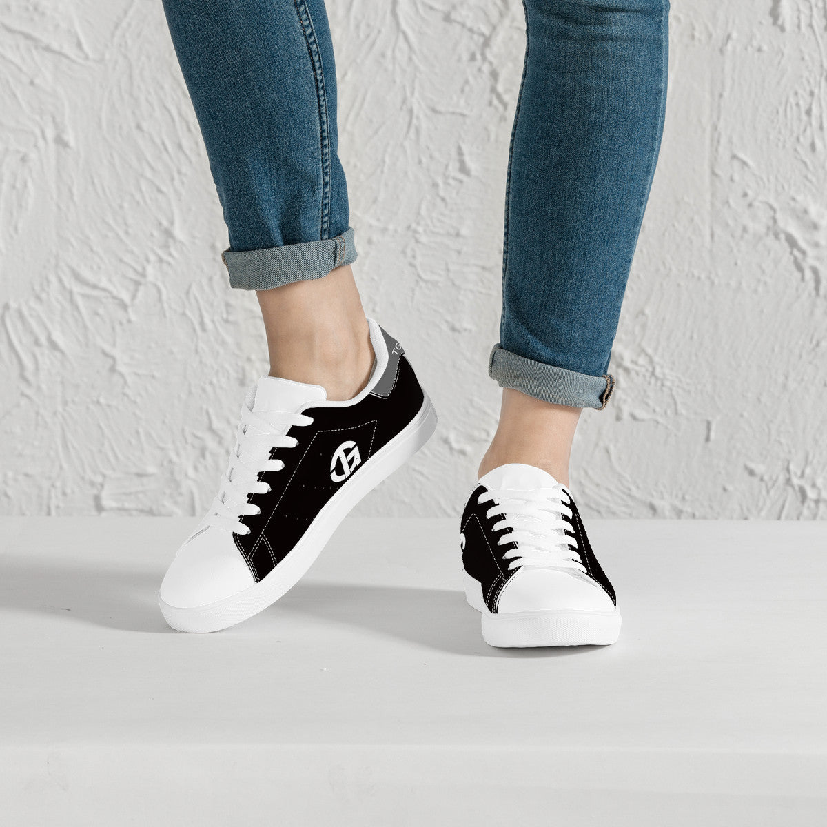 TG - Black on White - With white Logo